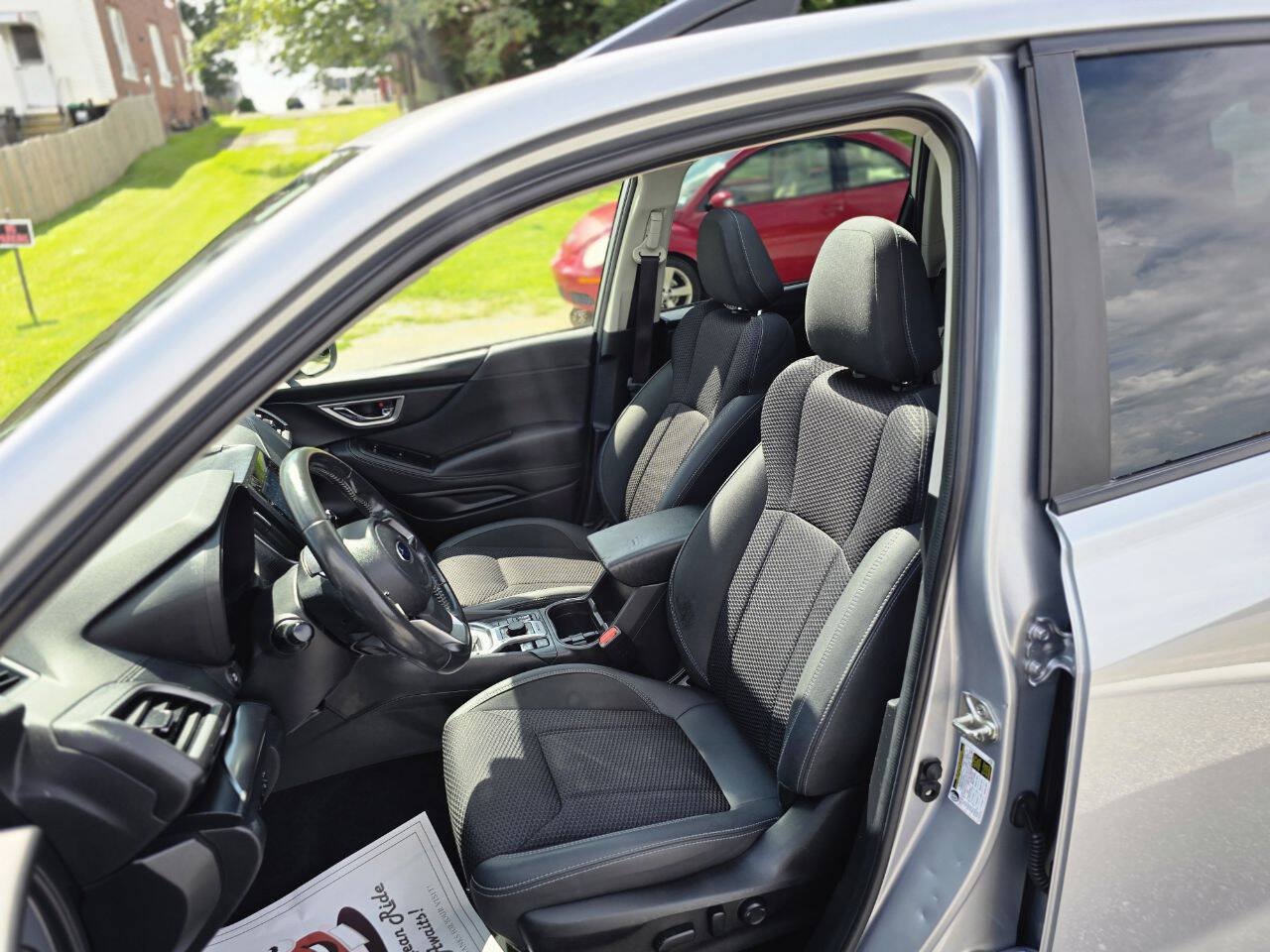 Used 2021 Subaru Forester Premium AWD/4WD image 27