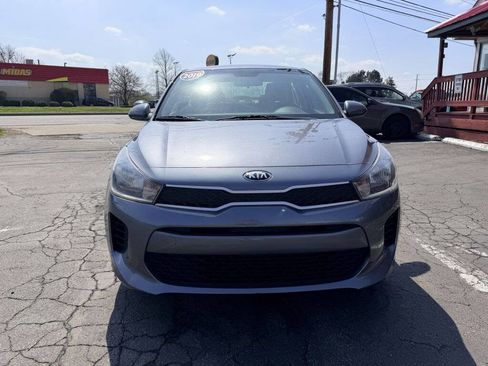 Used 2019 Kia Rio S image 2