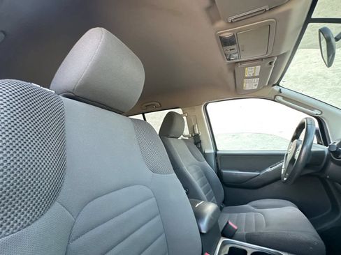 Used 2012 Nissan Pathfinder S RWD image 18