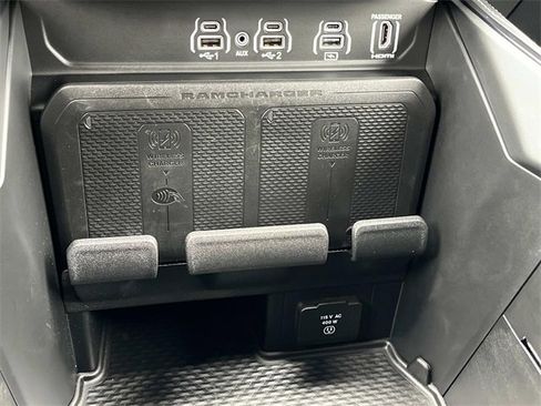 Used 2025 RAM 1500 Limited image 25
