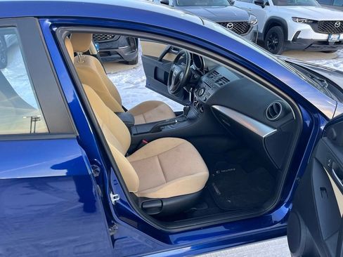 Used 2012 MAZDA MAZDA3 i Touring image 15