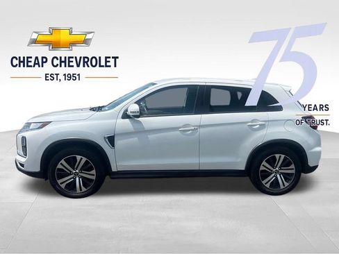 Used 2020 Mitsubishi Outlander Sport SE AWD/4WD image 2