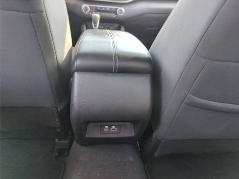 Used 2023 Nissan Altima 2.5 SV FWD image 35