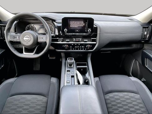 Certified 2024 Nissan Pathfinder SV FWD image 14
