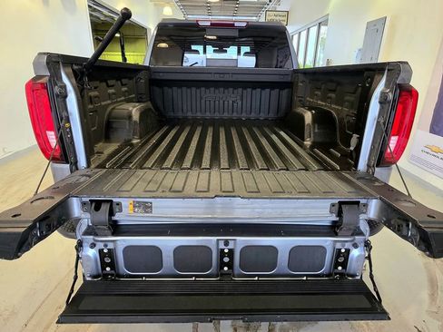 Used 2021 GMC Sierra 1500 AT4 w/ AT4 Preferred Package AWD/4WD image 13