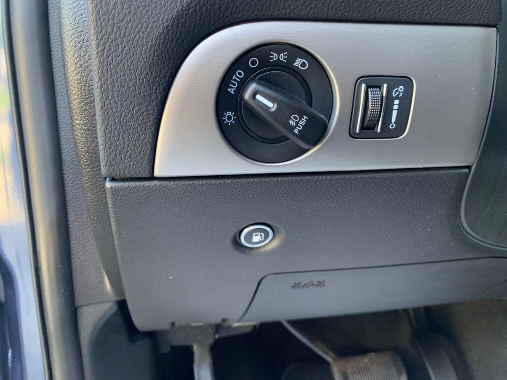 Used 2020 Dodge Durango SXT AWD/4WD image 14