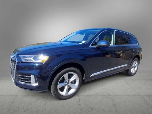 Certified 2023 Audi Q7 2.0T Premium w/ Convenience Package AWD/4WD image 4