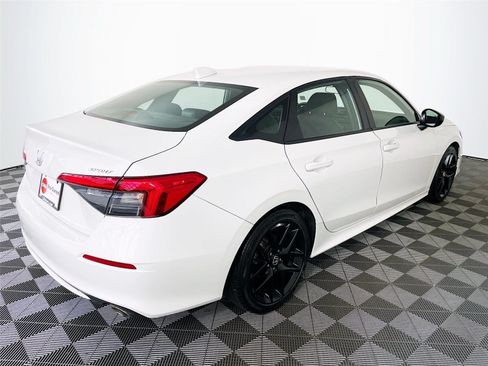 Used 2023 Honda Civic Sport image 11