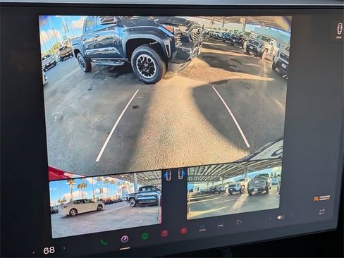 Used 2025 Tesla Model X image 19