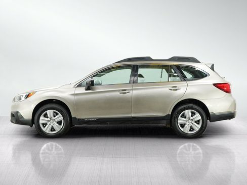 Used 2015 Subaru Outback 2.5i AWD/4WD image 2