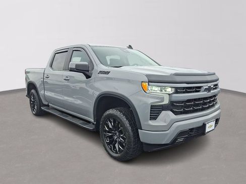 Used 2024 Chevrolet Silverado 1500 RST w/ Convenience Package II AWD/4WD image 3