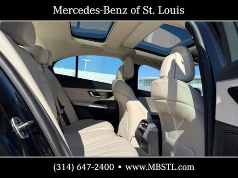 New 2025 Mercedes-Benz E 350 4MATIC Sedan image 6