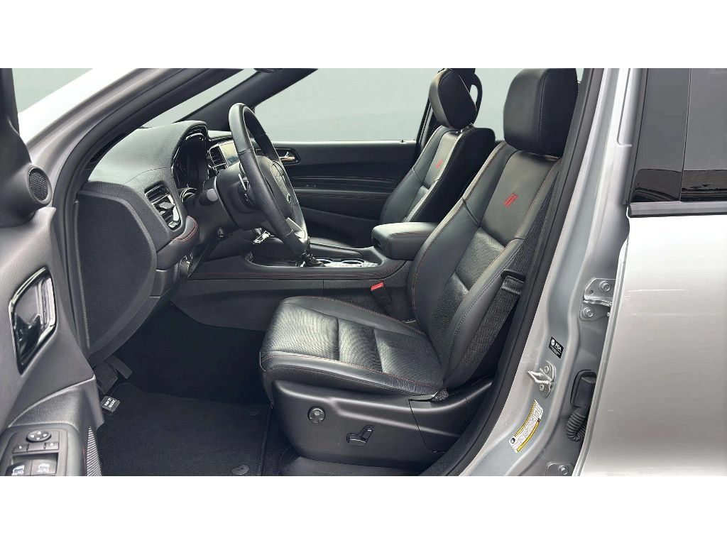 Used 2025 Dodge Durango GT AWD/4WD image 12