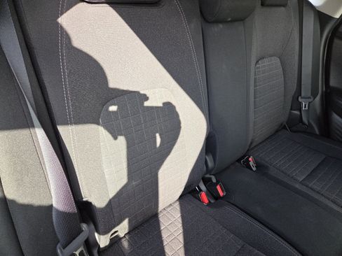 Used 2025 Honda HR-V LX image 25
