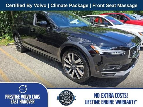 Used 2025 Volvo V90 B6 Cross Country Ultra AWD/4WD image 1