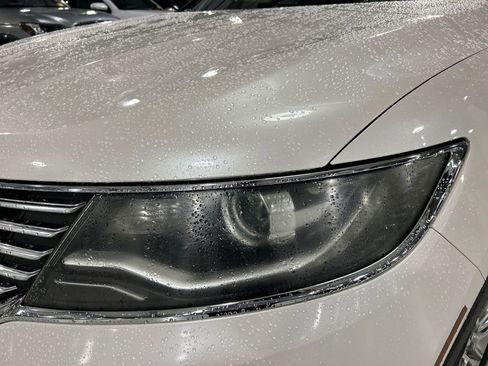 Used 2017 Lincoln MKX Reserve w/ Lincoln MKX Climate Package AWD/4WD image 7