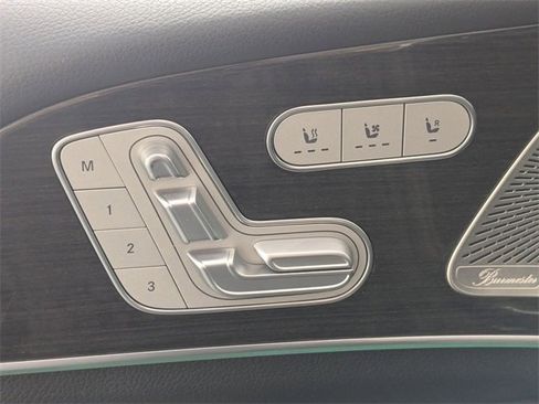 Used 2022 Mercedes-Benz GLS 450 4MATIC image 11