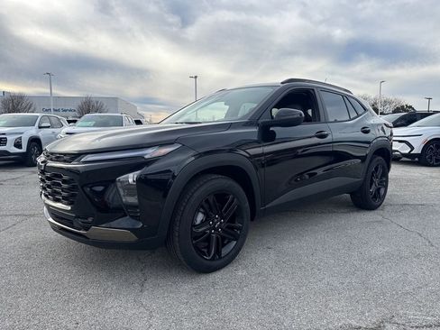 New 2026 Chevrolet Trax ACTIV w/ Driver Confidence Package image 2