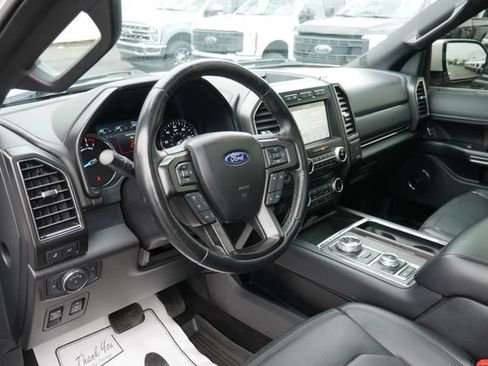 Used 2018 Ford Expedition Limited w/ Equipment Group 302A AWD/4WD image 17