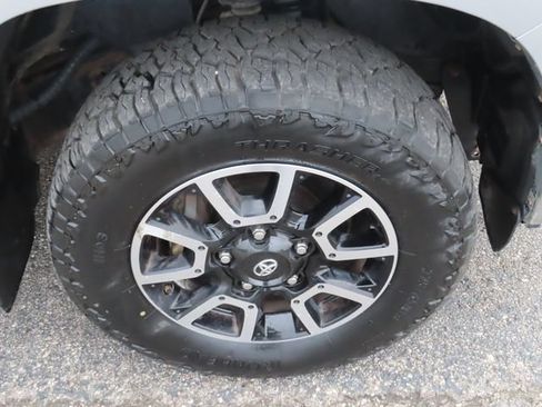 Used 2017 Toyota Tundra Limited AWD/4WD image 14
