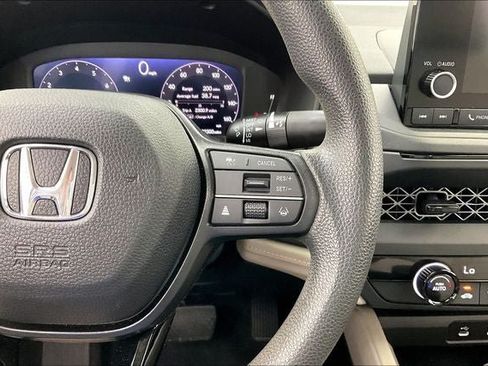 Certified 2023 Honda Accord LX image 23