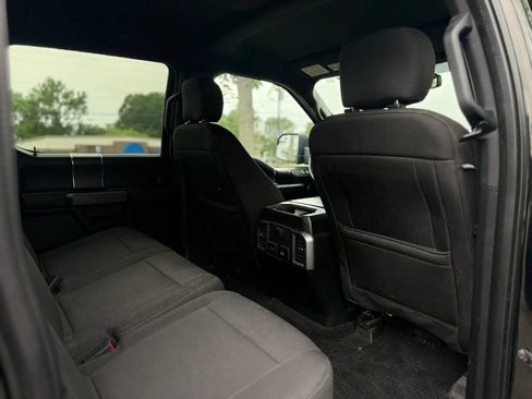Used 2018 Ford F150 XLT w/ Equipment Group 302A Luxury AWD/4WD image 13