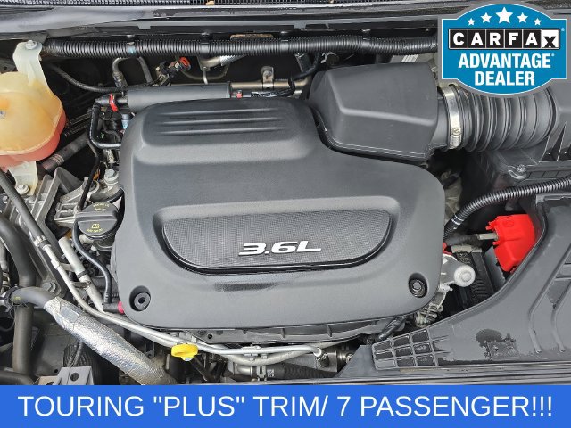 Used 2018 Chrysler Pacifica Touring Plus FWD image 23