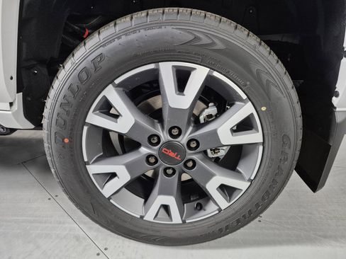 New 2026 Toyota 4Runner 4WD image 11