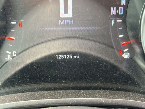 Used 2019 Dodge Challenger R/T image 18