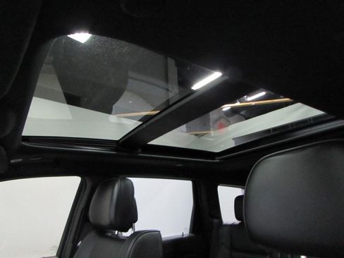 Used 2020 Jeep Grand Cherokee High Altitude AWD/4WD image 32