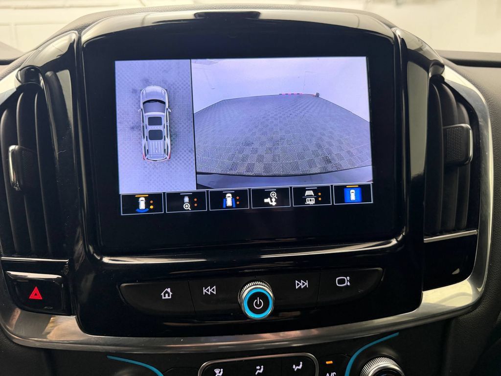 Used 2023 Chevrolet Traverse RS w/ LPO, Floor Liner Package AWD/4WD image 20
