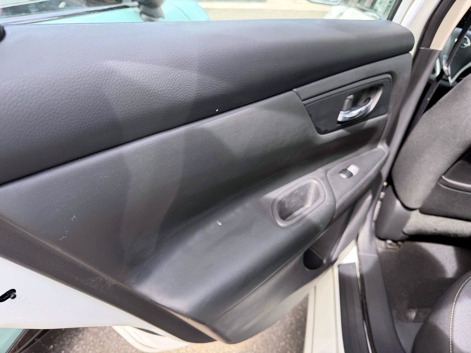 Used 2016 Nissan Altima 2.5 S w/ Power Driver Seat Package FWD image 9