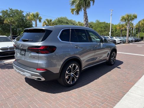 Used 2026 BMW X5 xDrive40i image 10