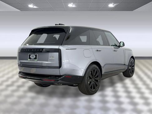 New 2026 Land Rover Range Rover SE image 9