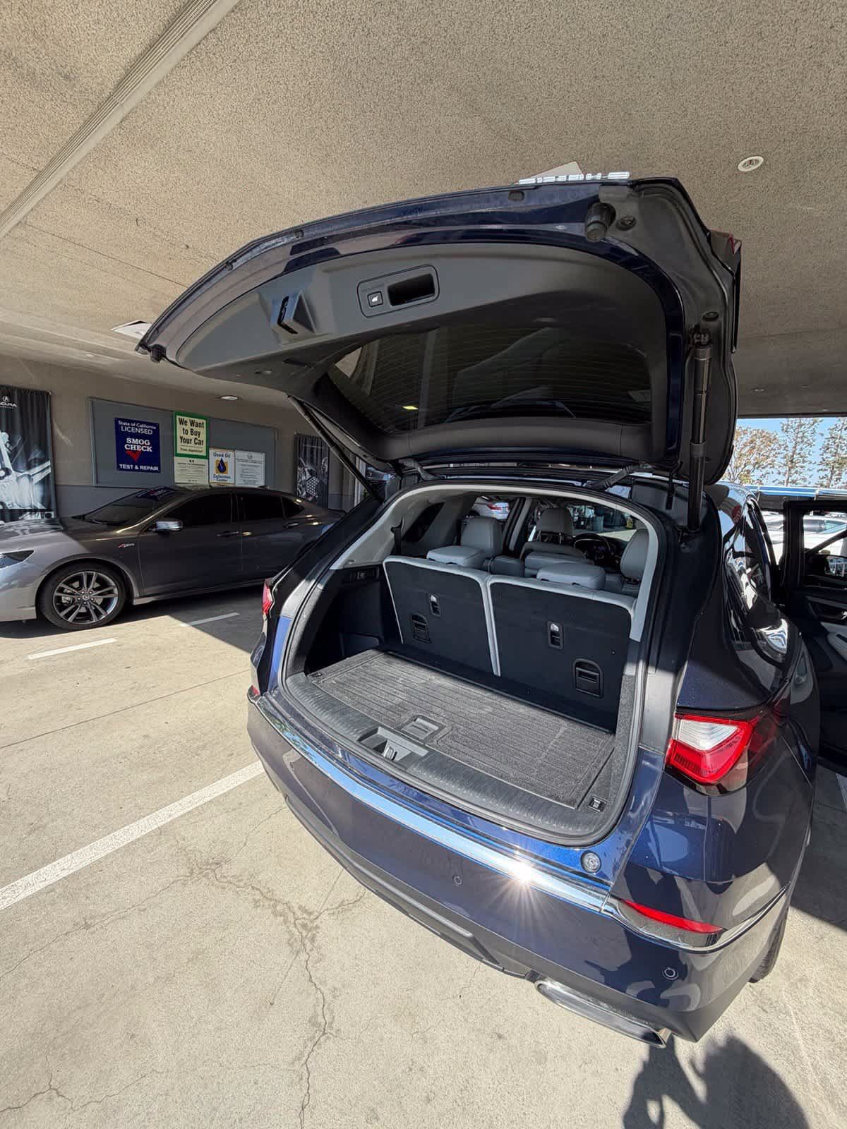 Used 2024 Acura MDX w/ Technology Package AWD/4WD image 10