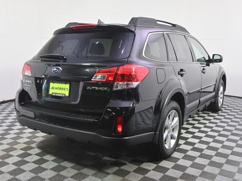 Used 2014 Subaru Outback 2.5i Premium w/ Moonroof Package AWD/4WD image 6