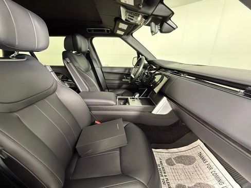 New 2025 Land Rover Range Rover Long Wheelbase Autobiography image 32