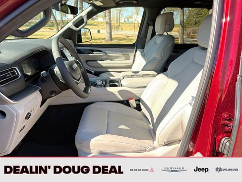 New 2026 Jeep Grand Wagoneer L Limited AWD/4WD image 9