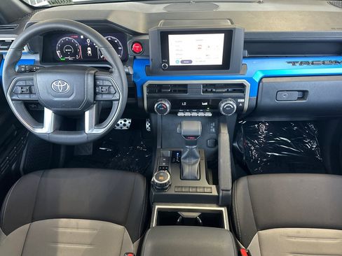 Certified 2026 Toyota Tacoma TRD Sport AWD/4WD image 12