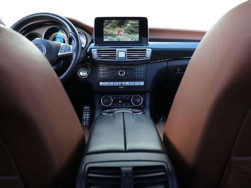 Used 2018 Mercedes-Benz CLS 550 w/ Premium 2 Package image 68