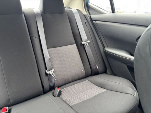 Used 2025 Nissan Sentra SV FWD image 35