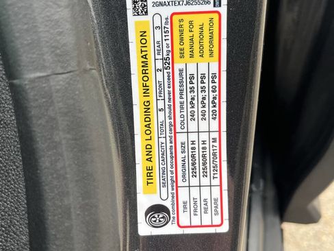 Used 2018 Chevrolet Equinox LT AWD/4WD image 12