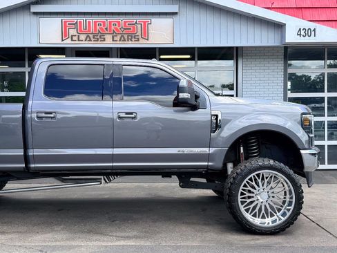 Used 2021 Ford F350 Lariat w/ Lariat Value Package AWD/4WD image 12