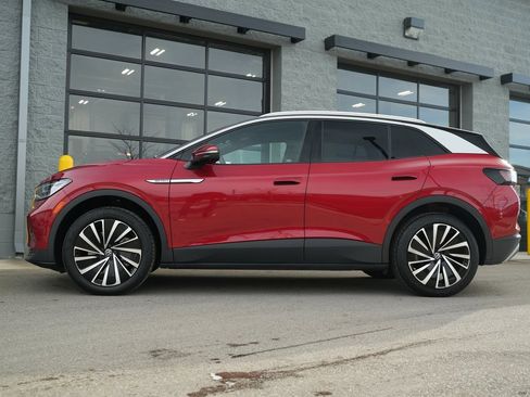 Used 2023 Volkswagen ID.4 Pro S Plus image 11