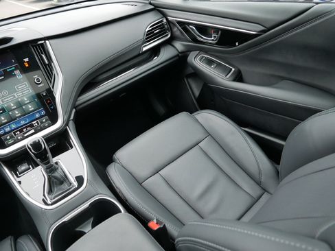 Certified 2025 Subaru Outback Limited image 11