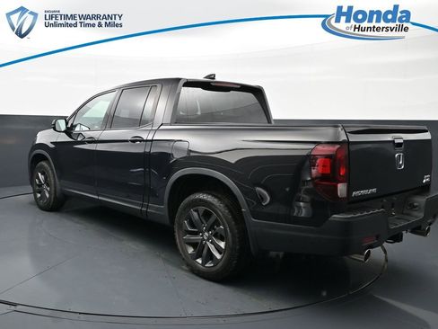 Used 2023 Honda Ridgeline Sport image 6
