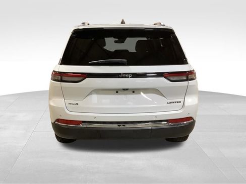 Certified 2023 Jeep Grand Cherokee Limited AWD/4WD image 7
