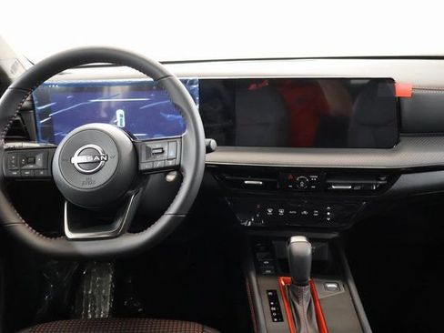 New 2026 Nissan Kicks SR AWD/4WD image 13