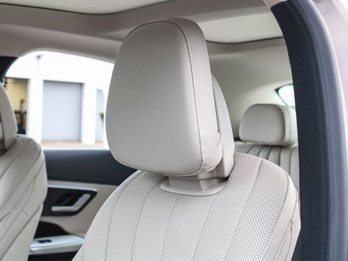 New 2026 Mercedes-Benz E 350 4MATIC Sedan image 20