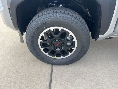 New 2026 Toyota Tacoma TRD Off-Road image 25